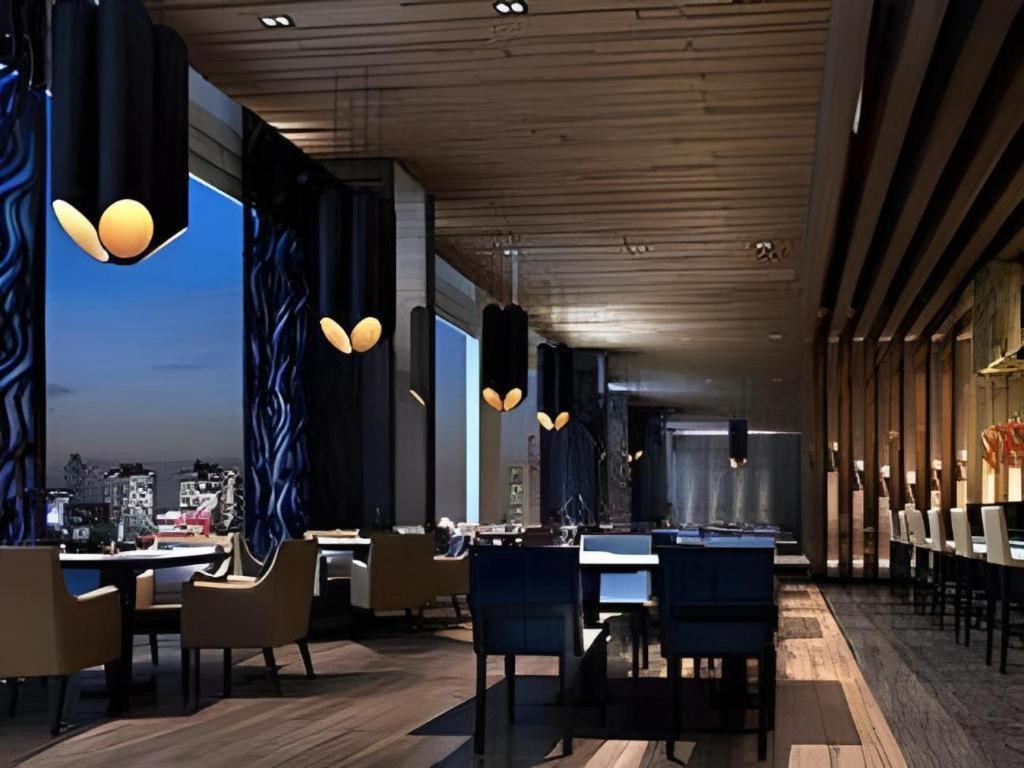 Wyndham Grand Plaza Royale Huayu Chongqing Hotel Exterior foto