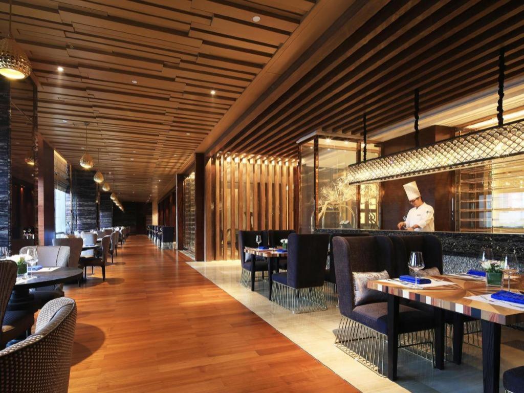 Wyndham Grand Plaza Royale Huayu Chongqing Hotel Exterior foto