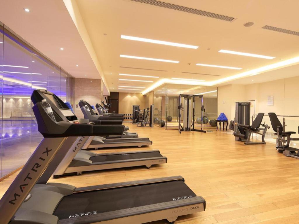 Wyndham Grand Plaza Royale Huayu Chongqing Hotel Exterior foto