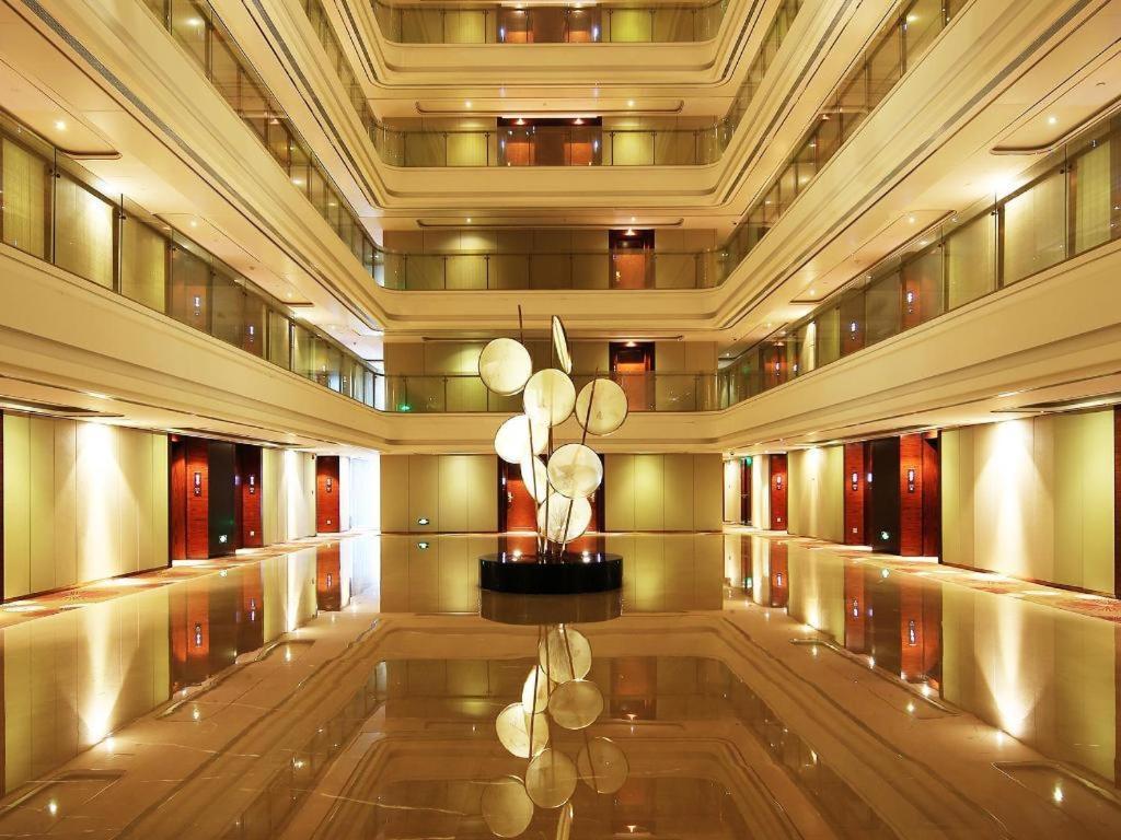 Wyndham Grand Plaza Royale Huayu Chongqing Hotel Exterior foto